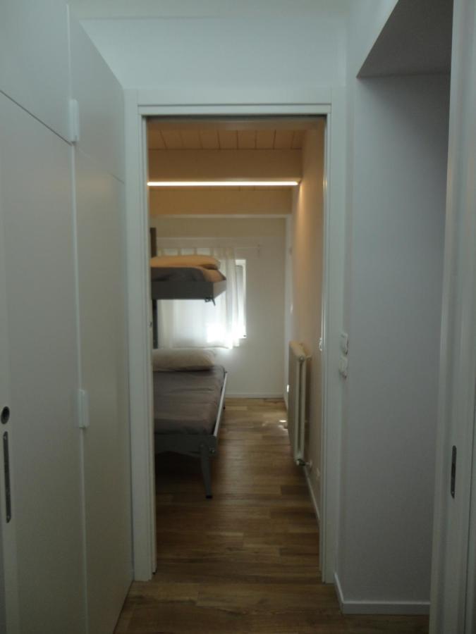 Casa Klimt Vicinissima Al Mare Parcheggio Privato Gratuito Se Disponibile Apartamento Pescara Exterior foto