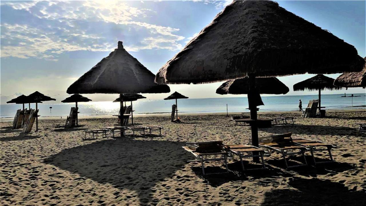 Casa Klimt Vicinissima Al Mare Parcheggio Privato Gratuito Se Disponibile Apartamento Pescara Exterior foto