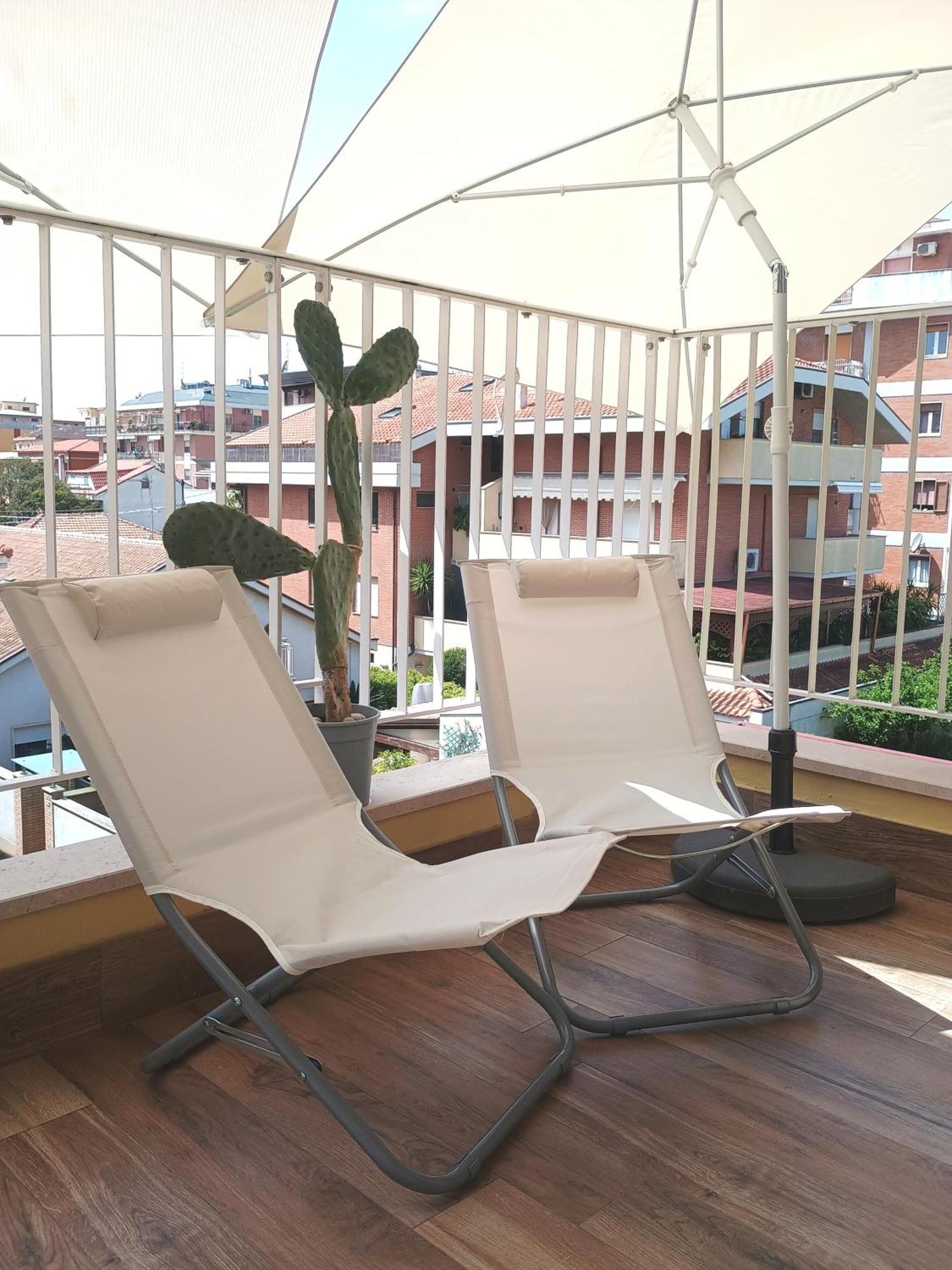 Casa Klimt Vicinissima Al Mare Parcheggio Privato Gratuito Se Disponibile Apartamento Pescara Exterior foto